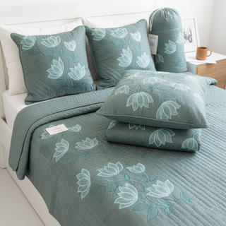 Bedsheet Set with Cushion